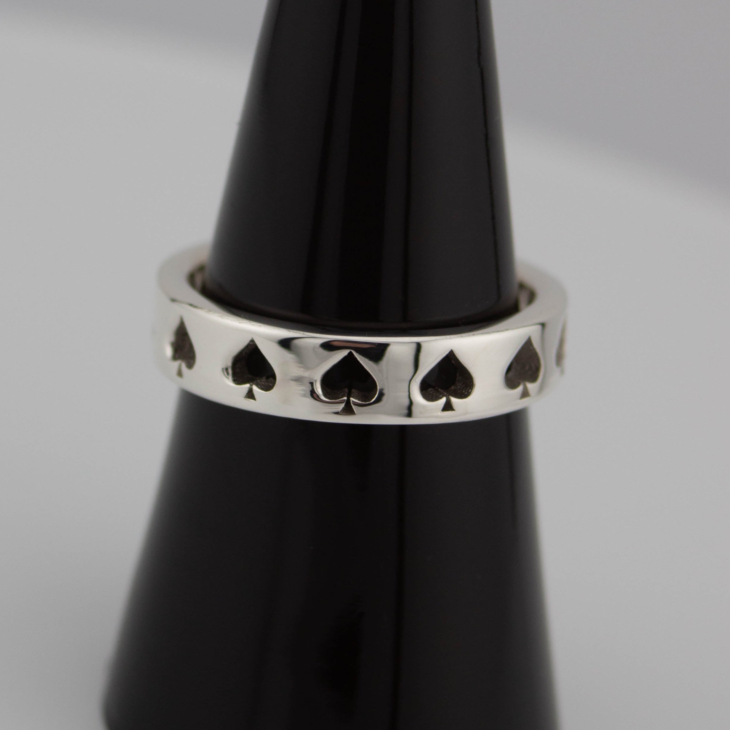 Men's 925 Sterling Silver Lucky Nugget Band Ring - Royal Flush Of Hearts Poker Design, Handmade, Size 13